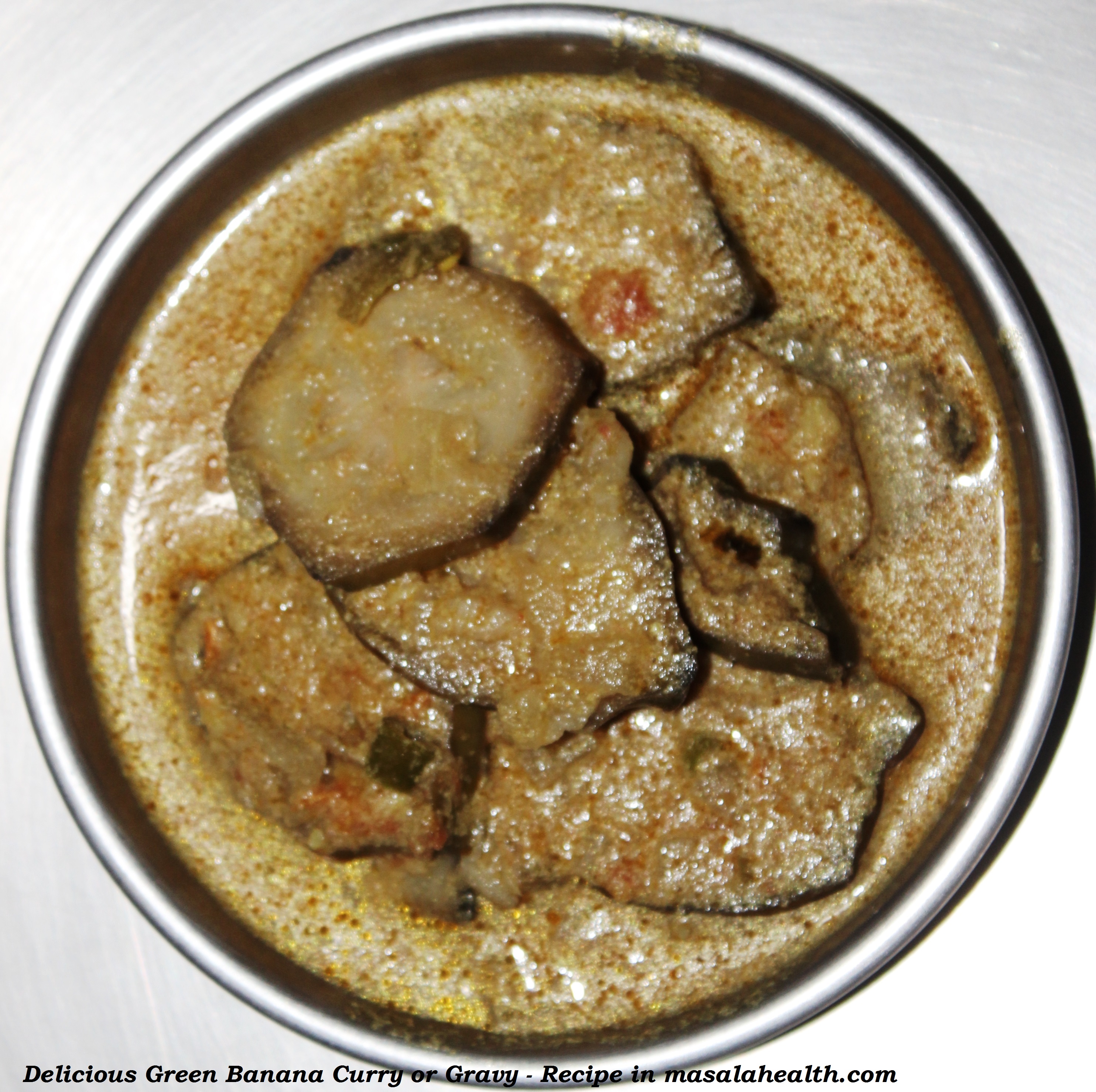 Vegetarian Recipe of Delicious Green Banana Curry/Gravy in masalahealth.in