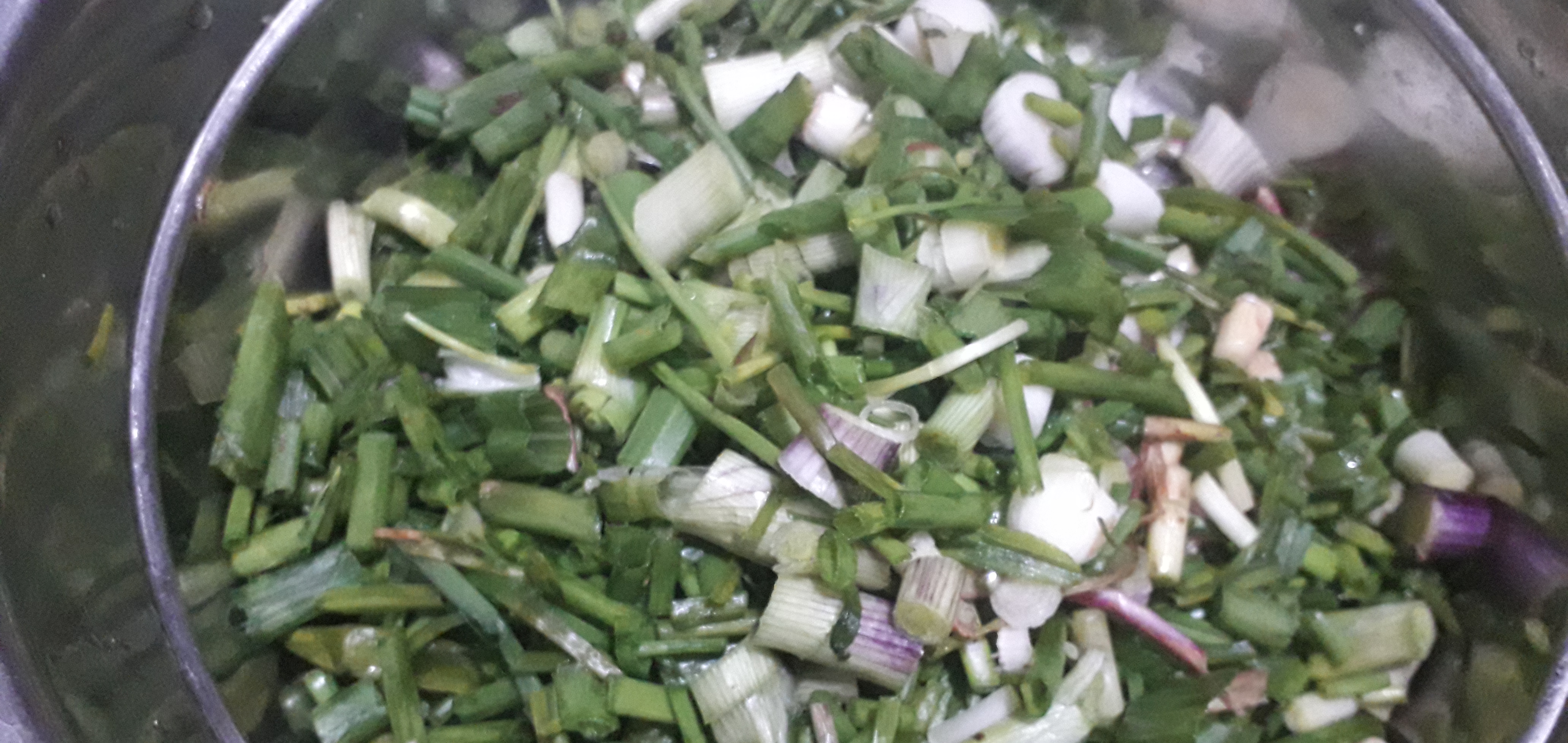 Slices of Spring Onions or Scallions